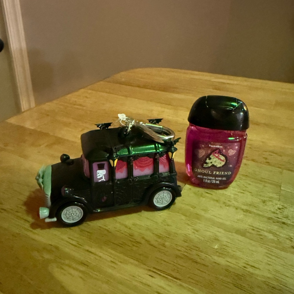 Bath & Body Works Light Up PocketBac And Hand Sanitizer